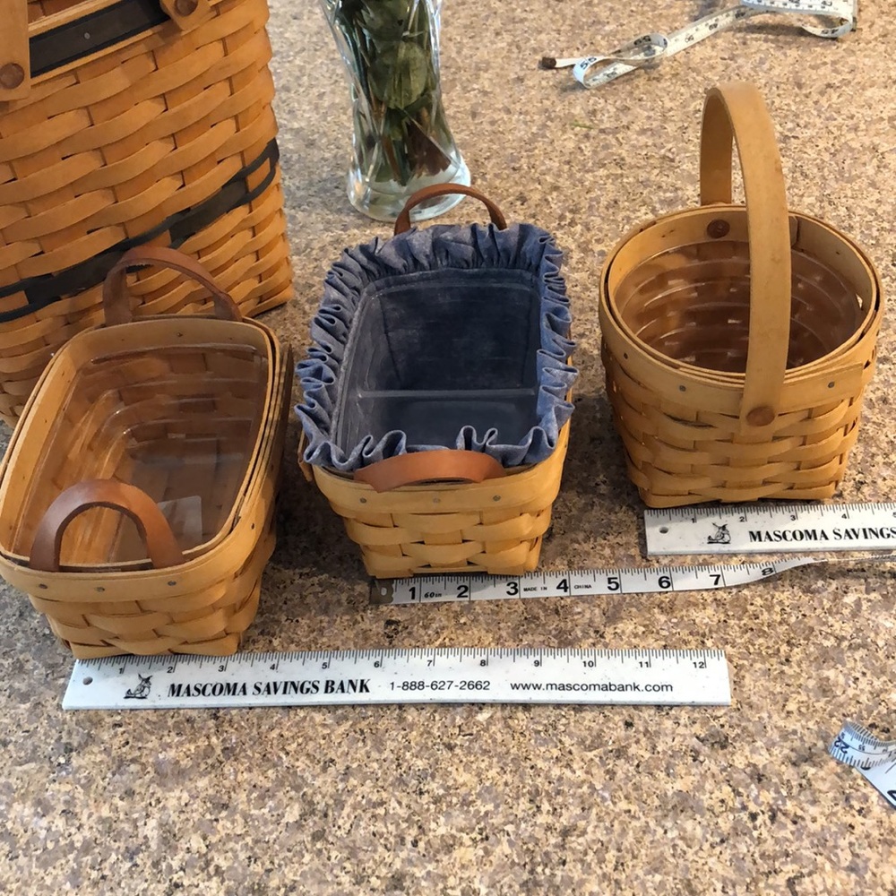 Bundle of 4 Longaberger Baskets Including Collectors Club Membership Basket - Picture 4 of 17